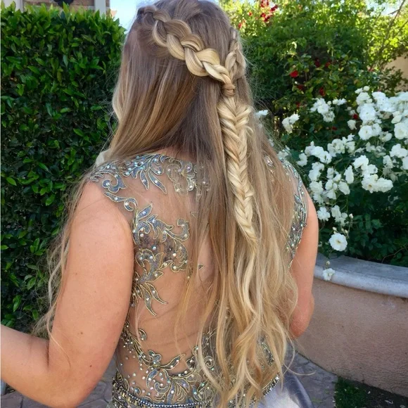 Tony Bowls Evening Gown - Picture 2 of 13